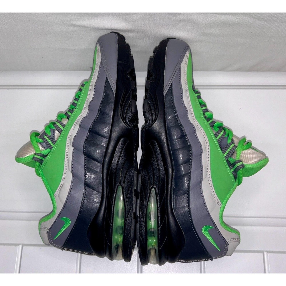 Nike Air Max 95 | Youth Size 7Y | Black Gray Green | 307565-046 | Authentic - Picture 5 of 10